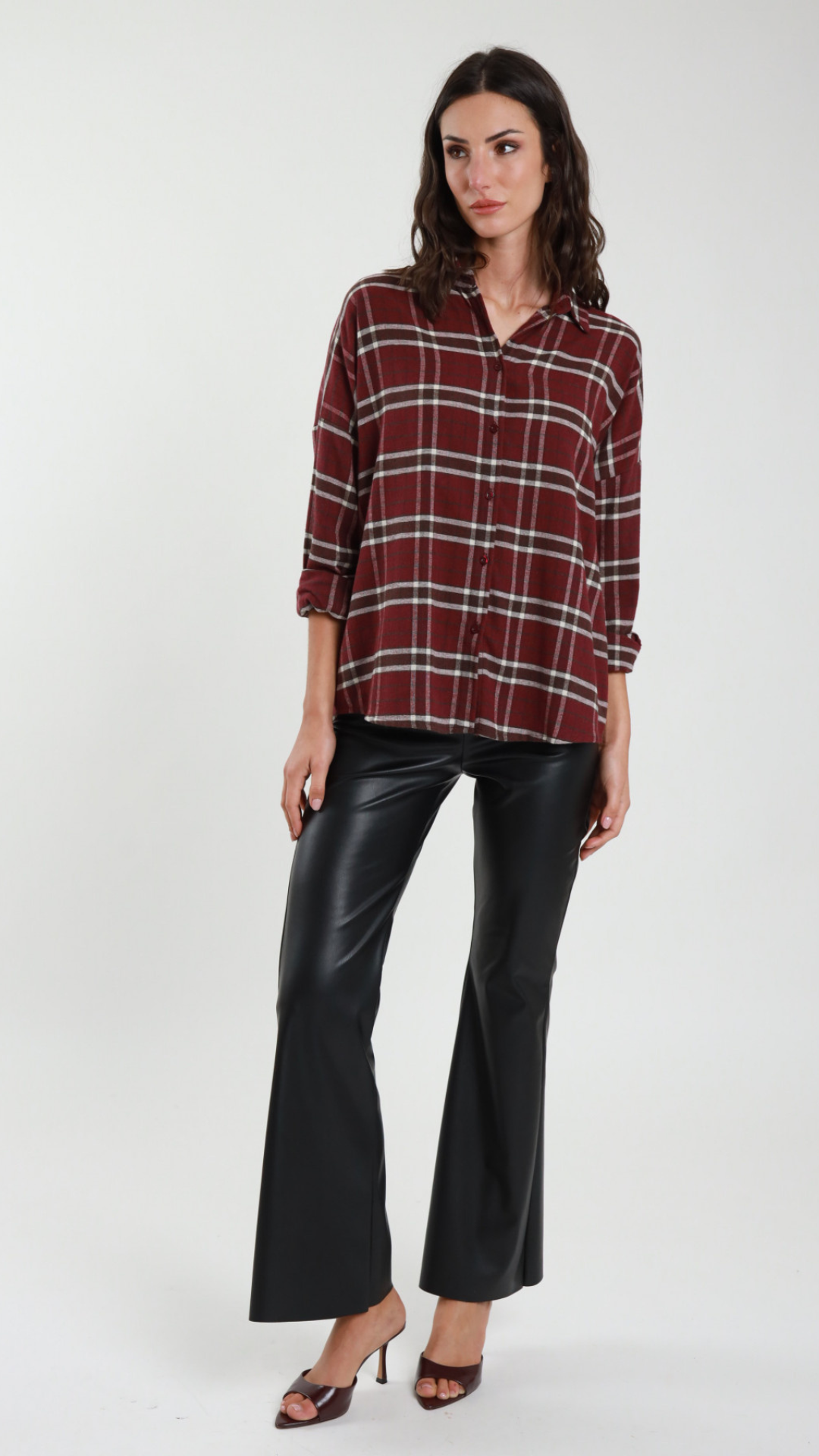 Pantalone Flare in ecopelle nero Vanchi