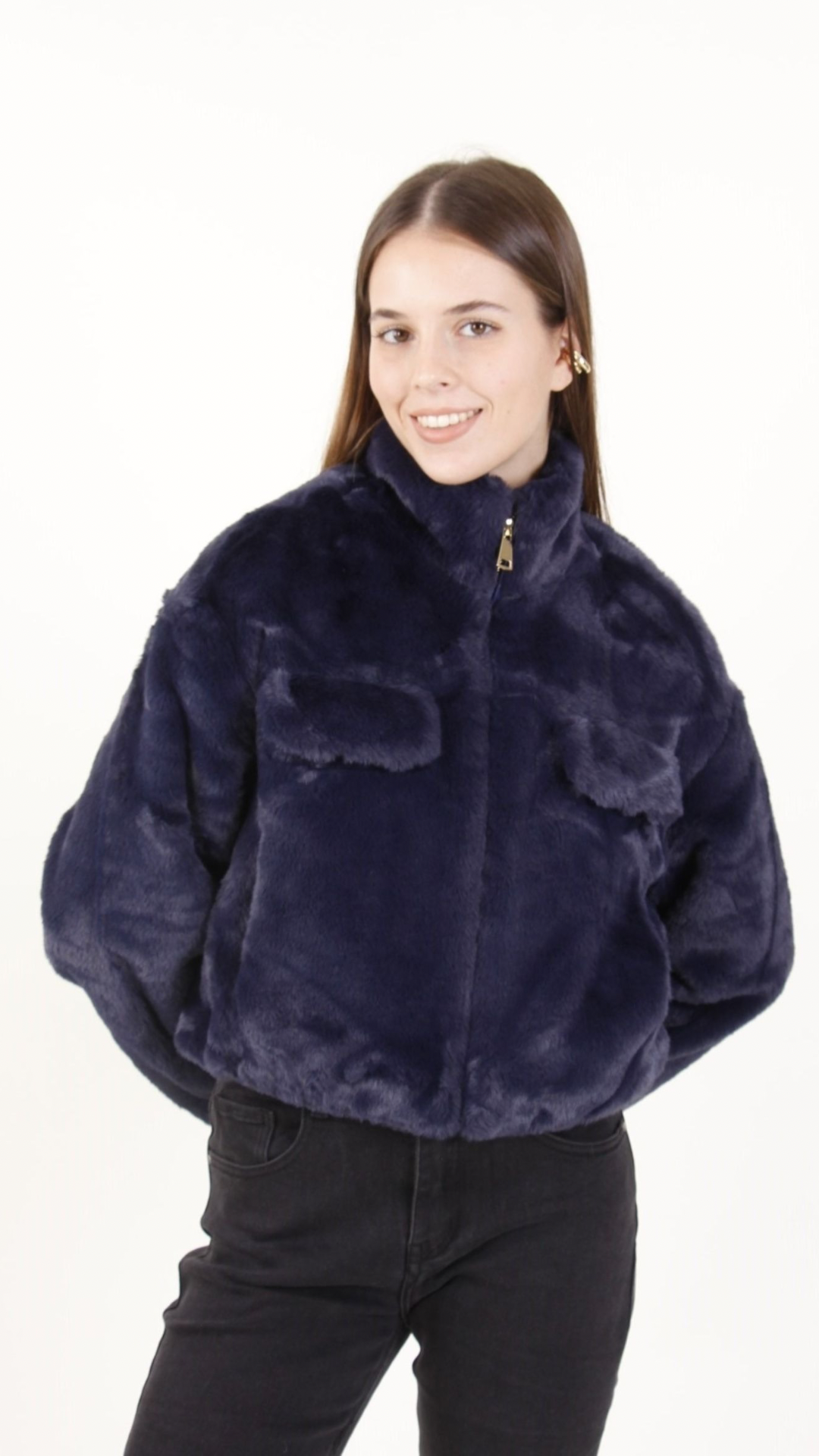 Eco pelliccia corta con tasche Vanchi