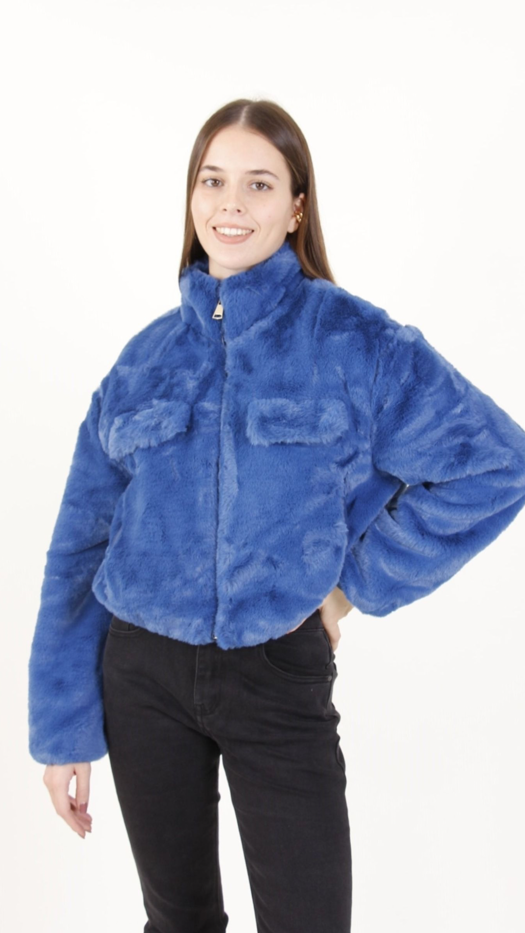 Eco pelliccia corta con tasche Vanchi