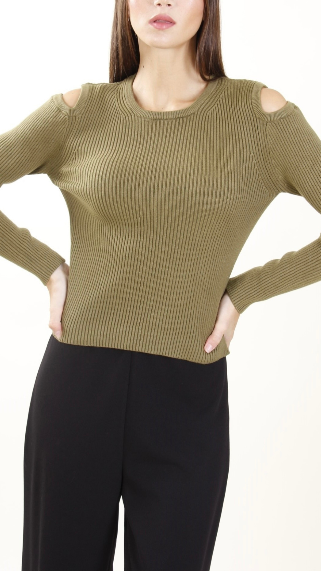 MAGLIA CON SPALLE SCOPERTE