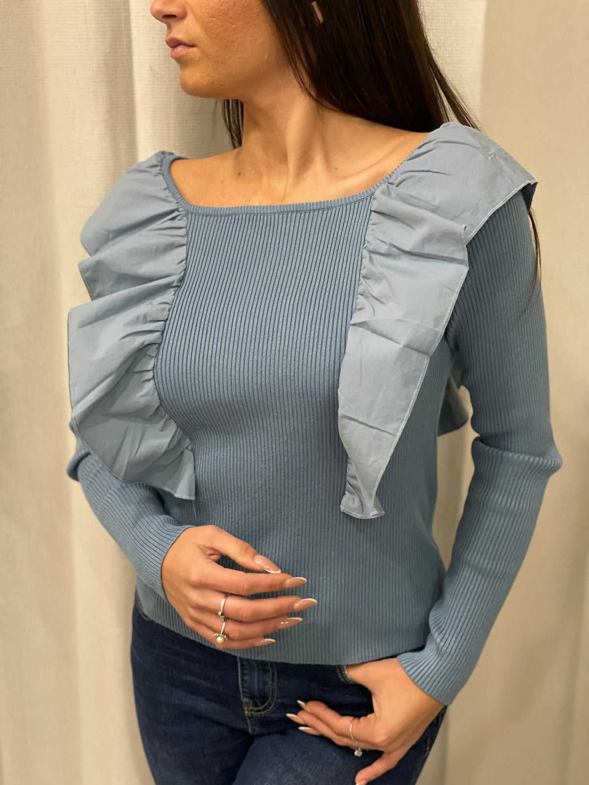 Maglia a costine con volant Vanchi